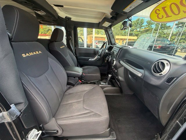 Used 2013 Jeep Wrangler Sahara w/ Connectivity Group AWD/4WD image 11