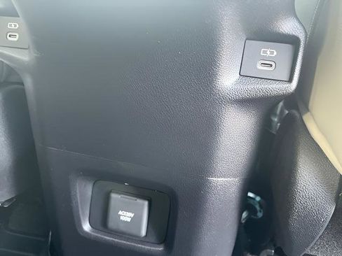 Used 2024 Toyota Grand Highlander Limited image 32