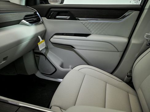 New 2026 GMC Acadia Denali image 19