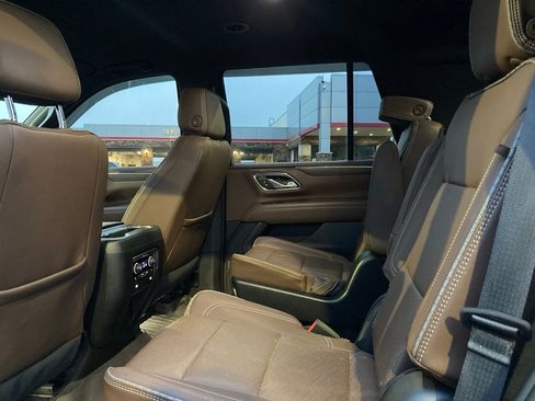 Used 2023 Chevrolet Tahoe High Country image 11