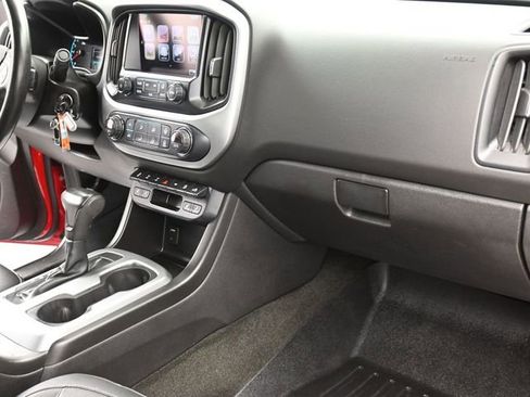 Used 2018 Chevrolet Colorado ZR2 image 28