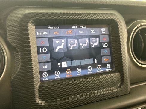 Used 2023 Jeep Wrangler Unlimited Sport AWD/4WD image 15