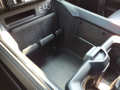 Used 2022 RAM 3500 Limited AWD/4WD image 21