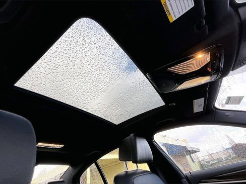 Used 2018 BMW 530i xDrive image 15