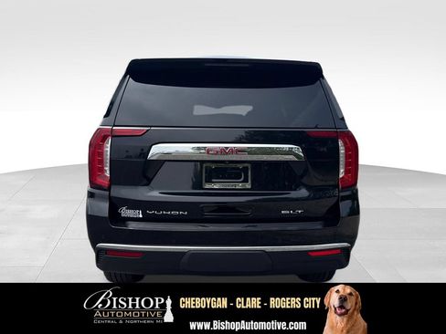Used 2024 GMC Yukon XL SLT AWD/4WD image 12