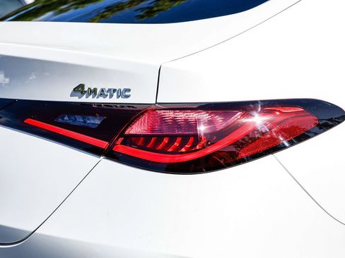 New 2025 Mercedes-Benz GLC 300 4MATIC image 8