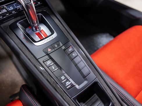 Used 2018 Porsche 911 GT2 RS image 52