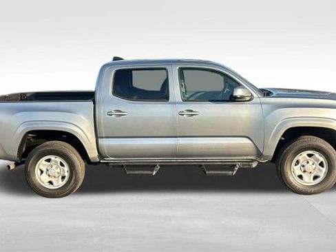 Used 2023 Toyota Tacoma SR image 30