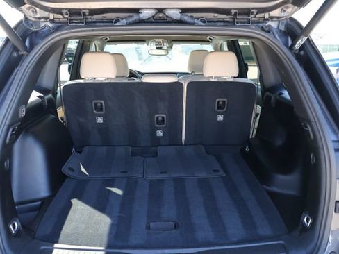 Used 2024 Jeep Grand Cherokee Limited image 8