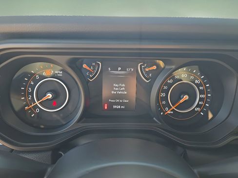 Used 2024 Jeep Wrangler Willys image 23