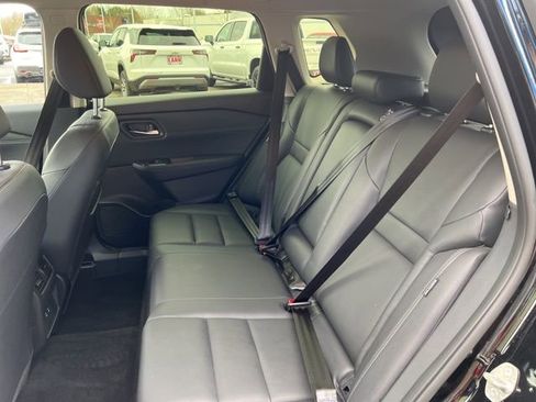 Used 2024 Nissan Rogue SL image 49