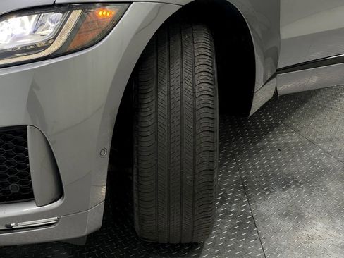 Used 2020 Jaguar F-PACE Checkered Flag image 37