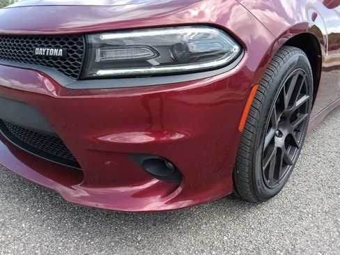 Used 2018 Dodge Charger R/T RWD image 9