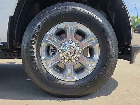 Used 2026 RAM 2500 Big Horn AWD/4WD image 9