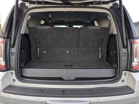 Used 2016 GMC Yukon SLE w/ Convenience Package image 11