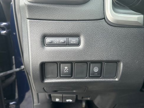 Used 2023 Nissan Murano SV image 31