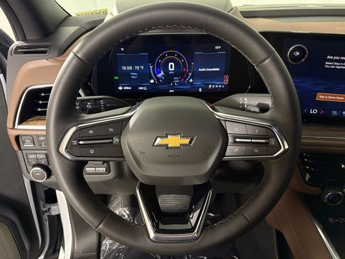 New 2026 Chevrolet Suburban High Country w/ Sun And Tow Package AWD/4WD image 23