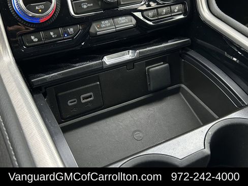 Used 2023 GMC Yukon XL Denali image 21