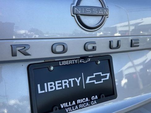 Used 2024 Nissan Rogue S FWD image 30
