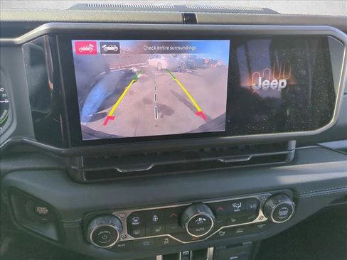 Used 2024 Jeep Wrangler High Altitude image 11