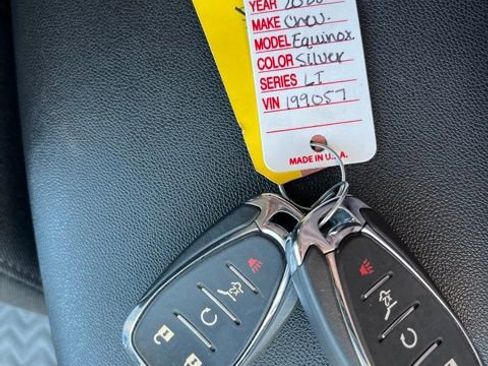 Used 2023 Chevrolet Equinox LT w/ Driver Convenience Package AWD/4WD image 45