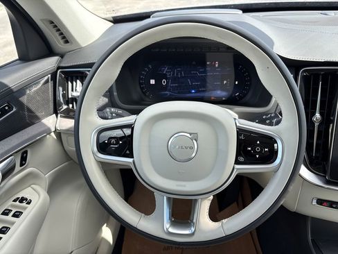 New 2026 Volvo XC90 B6 Ultra w/ Protection Package Premier AWD/4WD image 12