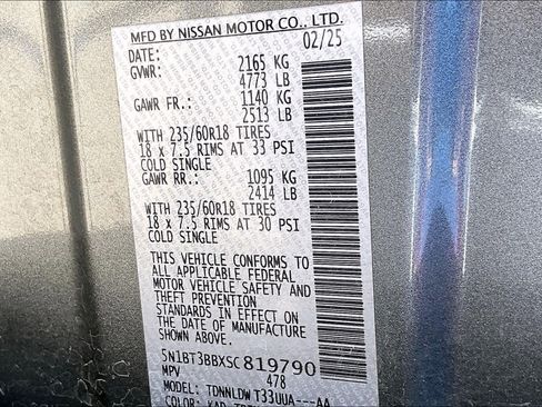 Used 2025 Nissan Rogue SV AWD/4WD image 33