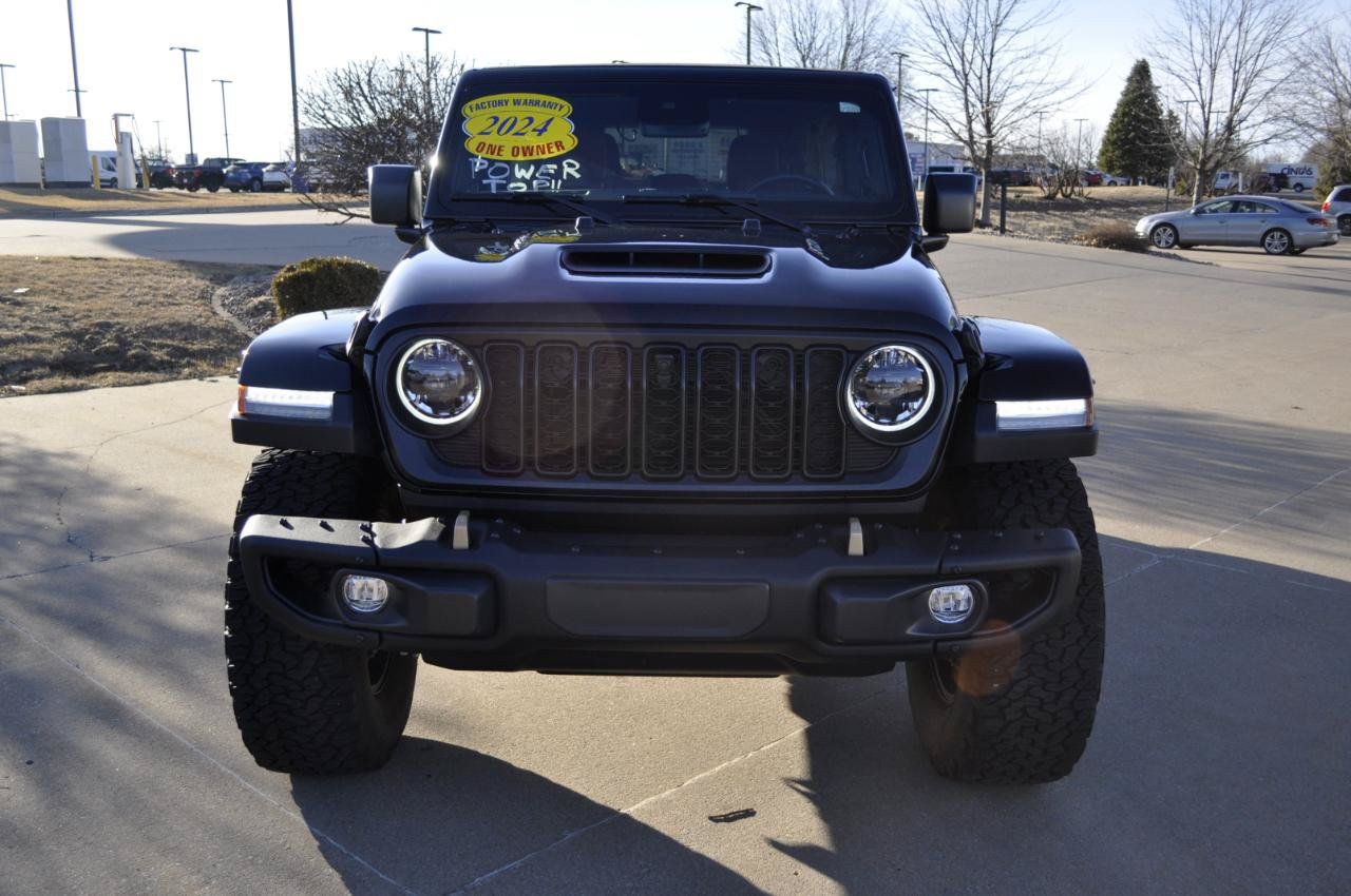 Used 2024 Jeep Wrangler Unlimited Rubicon 392 AWD/4WD image 2