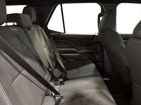 Used 2025 Toyota 4Runner SR5 AWD/4WD image 14