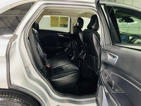 Used 2023 Ford Edge Titanium image 31
