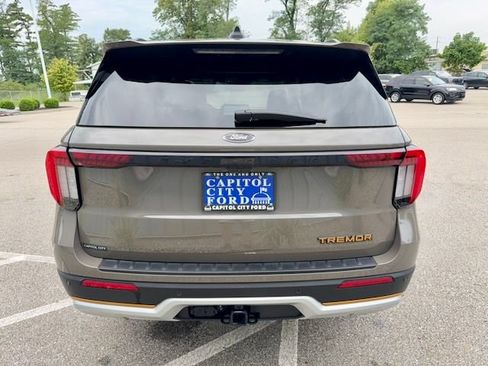 Used 2026 Ford Explorer Tremor w/ Tremor Convenience Package AWD/4WD image 5