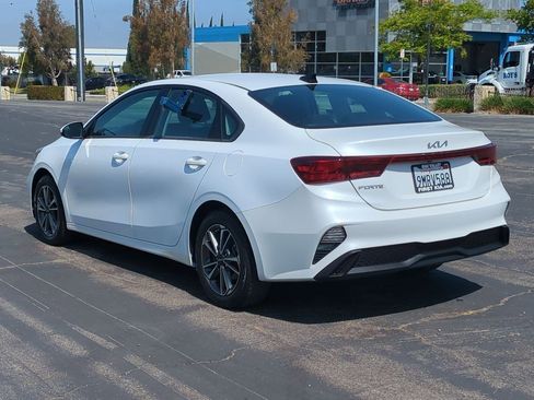 Certified 2023 Kia Forte LXS FWD image 8