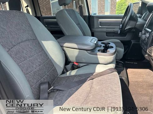 Used 2017 RAM 1500 Big Horn AWD/4WD image 16
