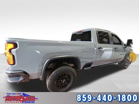 Used 2024 Chevrolet Silverado 2500 ZR2 w/ Technology Package image 7