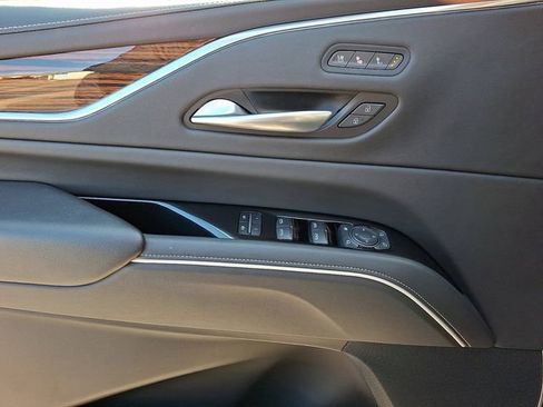Certified 2023 Cadillac Escalade Premium Luxury AWD/4WD image 16
