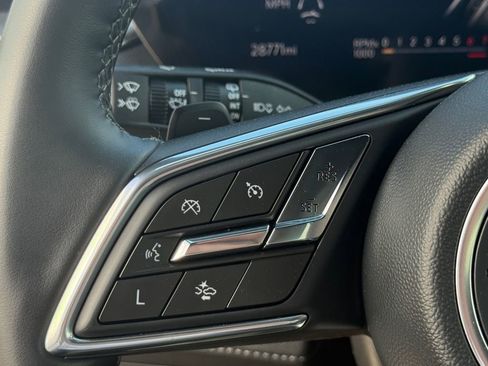 Used 2025 Buick Enclave Preferred image 18