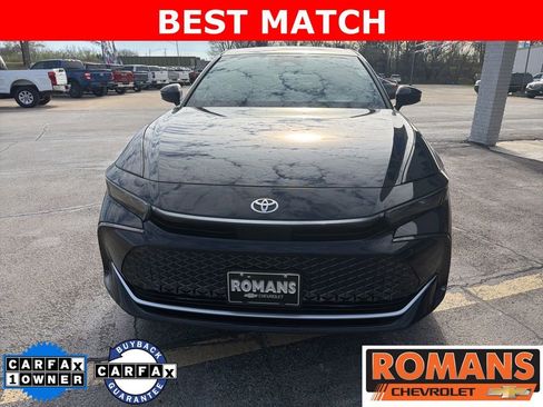 Used 2024 Toyota Crown AWD/4WD image 8