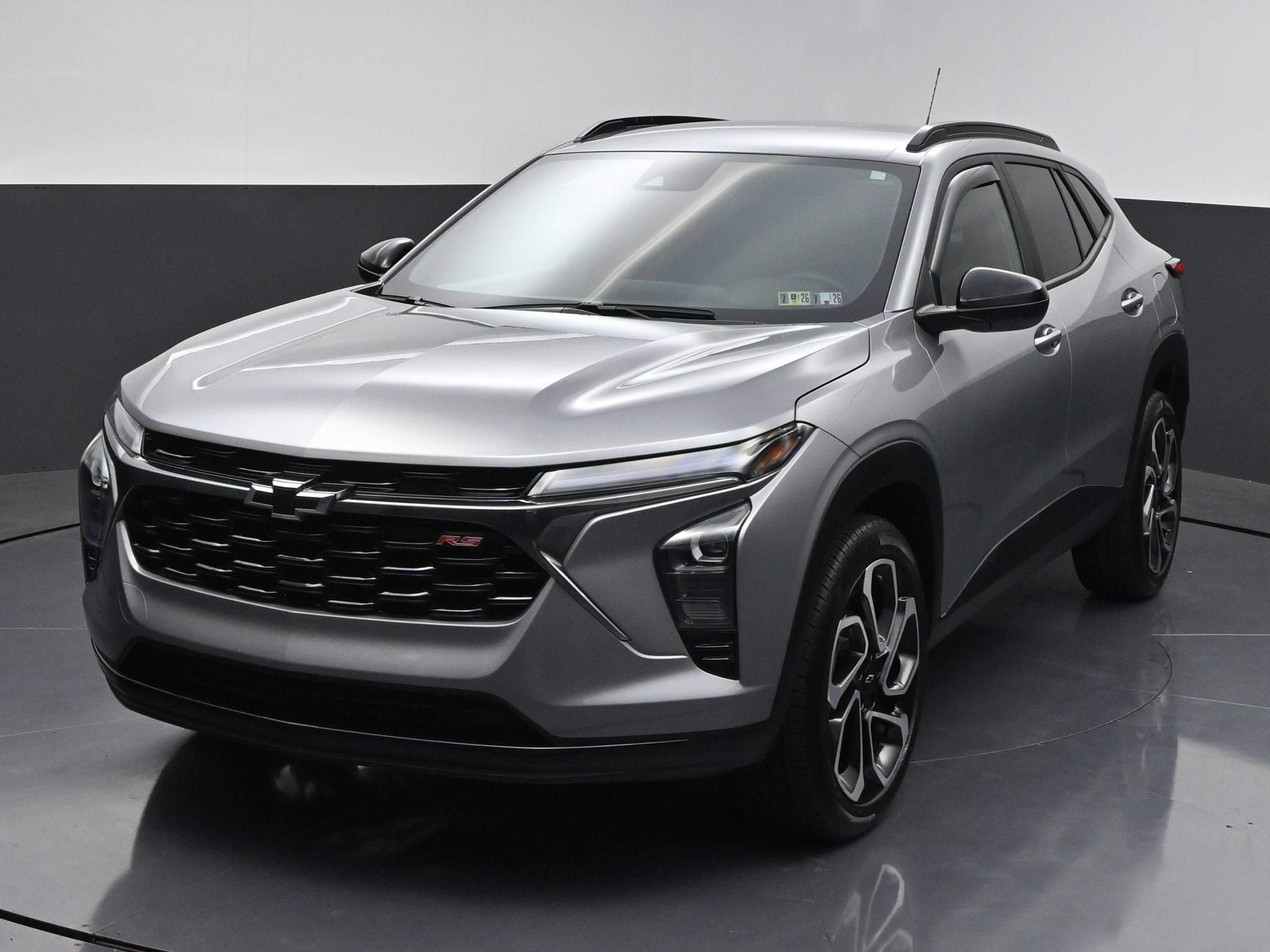 Used 2025 Chevrolet Trax RS w/ Driver Confidence Package FWD image 4