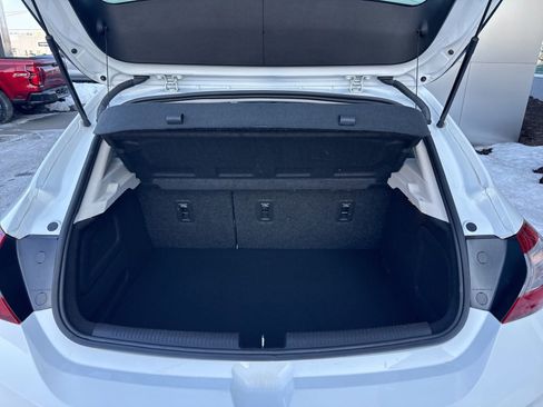 Used 2018 Chevrolet Cruze LT w/ Convenience Package image 14