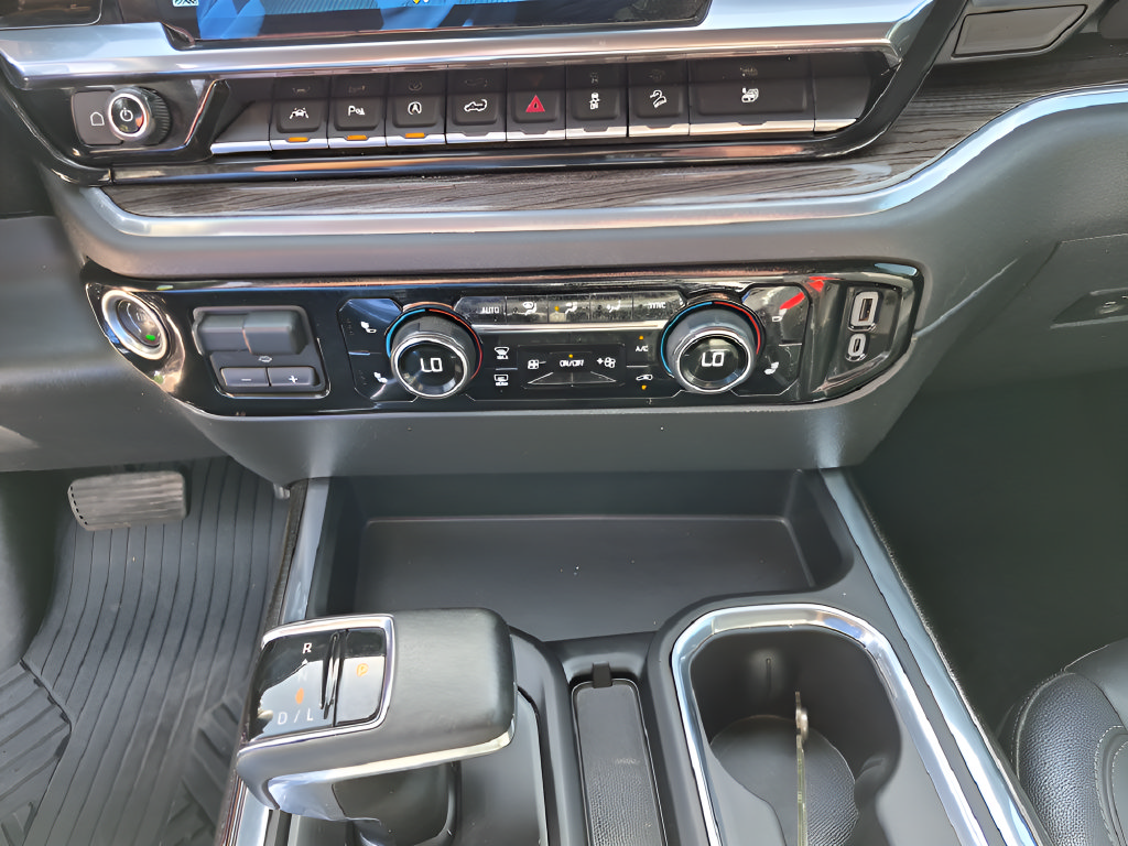 Used 2024 Chevrolet Silverado 1500 LT Trail Boss w/ Convenience Package II AWD/4WD image 30