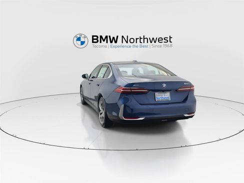 New 2026 BMW 530i xDrive w/ Premium Package image 13