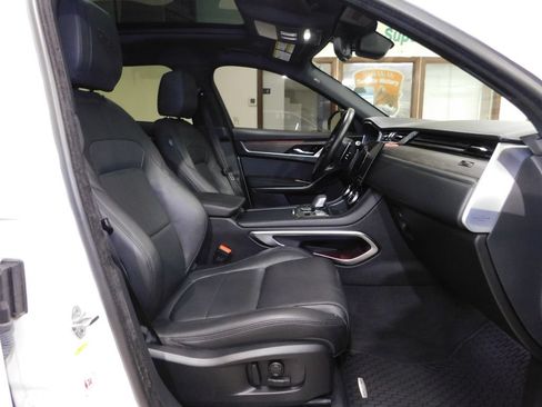 Used 2023 Jaguar F-PACE S AWD/4WD image 72
