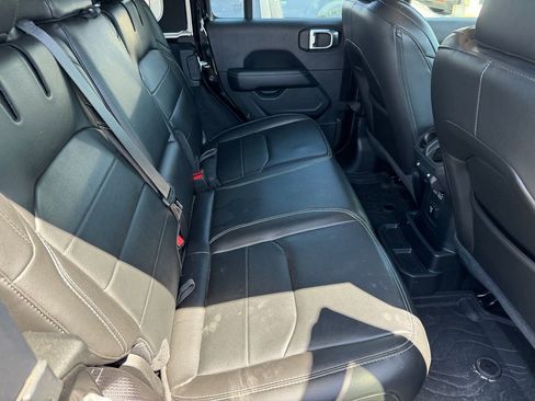 Used 2023 Jeep Wrangler Unlimited Sahara w/ Cold Weather Group image 20