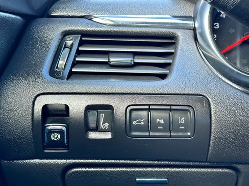 Used 2016 Chevrolet Impala LT w/ Leather Package image 30