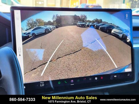 Used 2021 Tesla Model S Plaid image 19