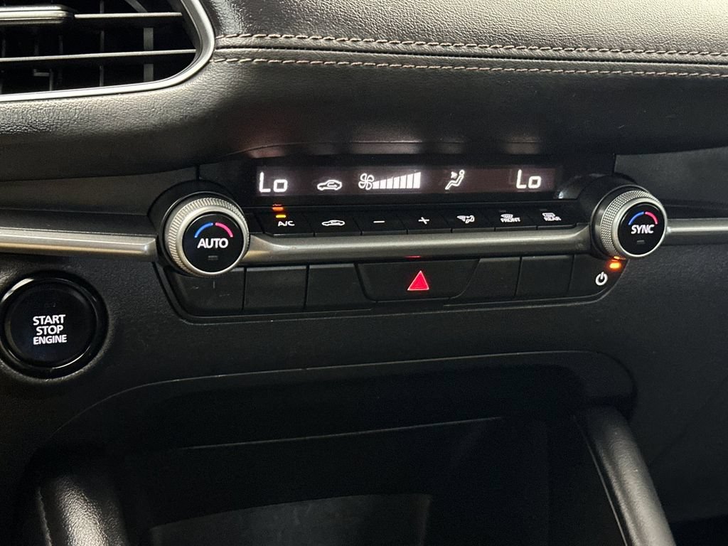 Used 2024 MAZDA MAZDA3 s FWD image 20