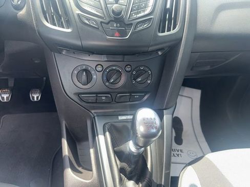 Used 2014 Ford Focus ST FWD image 18