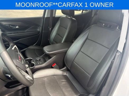 Used 2023 GMC Terrain SLT w/ Tech Package FWD image 16