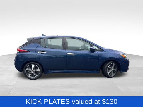 Used 2019 Nissan Leaf SV w/ SV Technology Package image 9