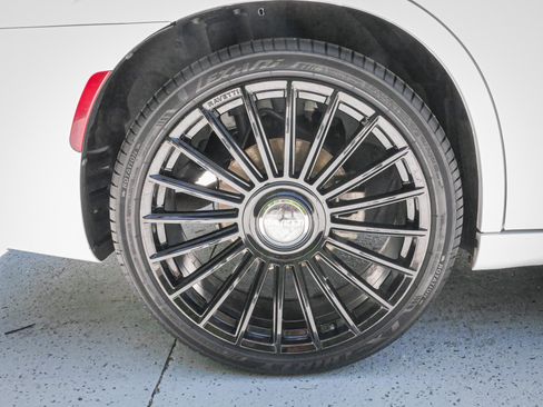 Used 2023 Chrysler 300 S RWD image 13